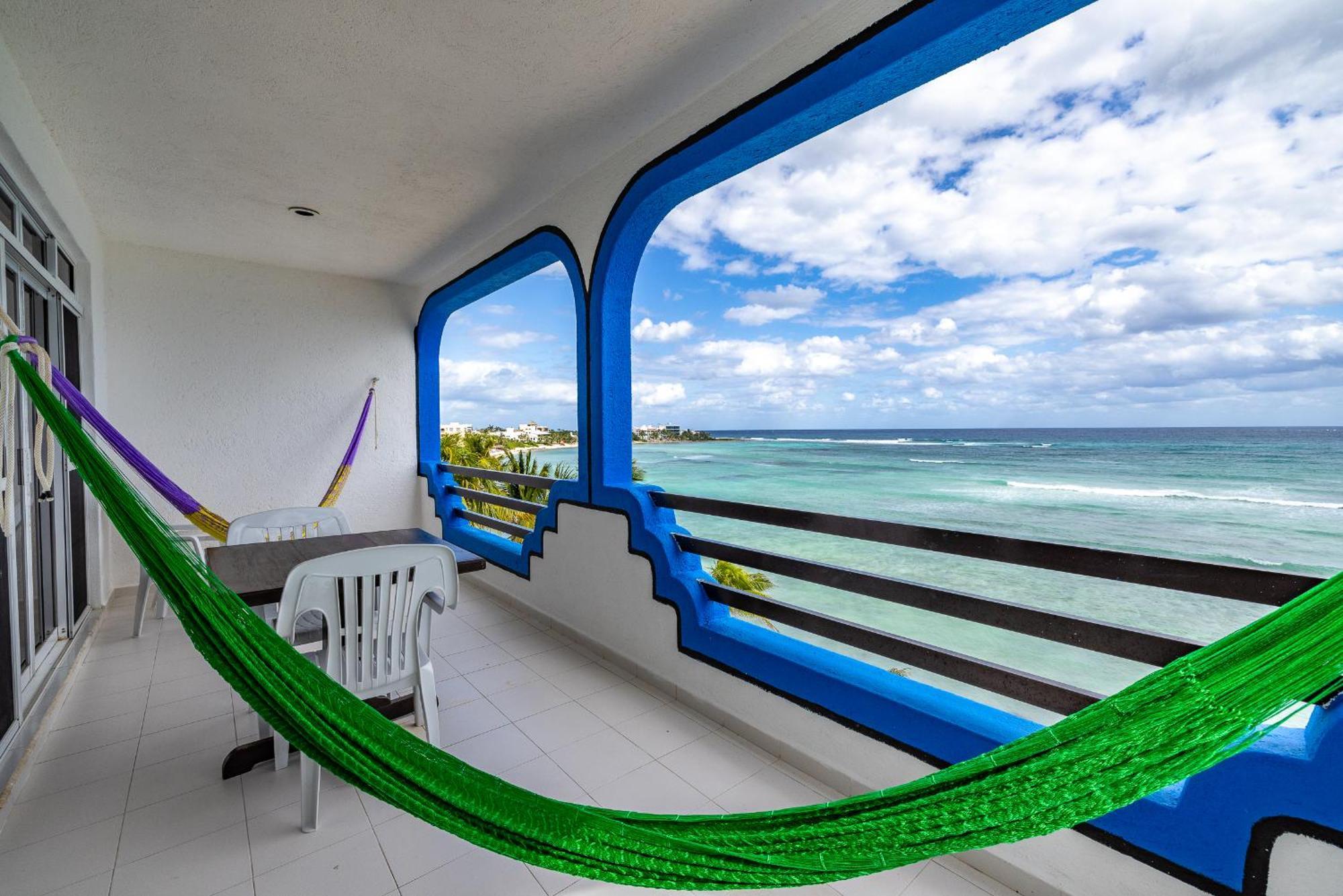 Del Sol Beachfront 아쿠말 외부 사진